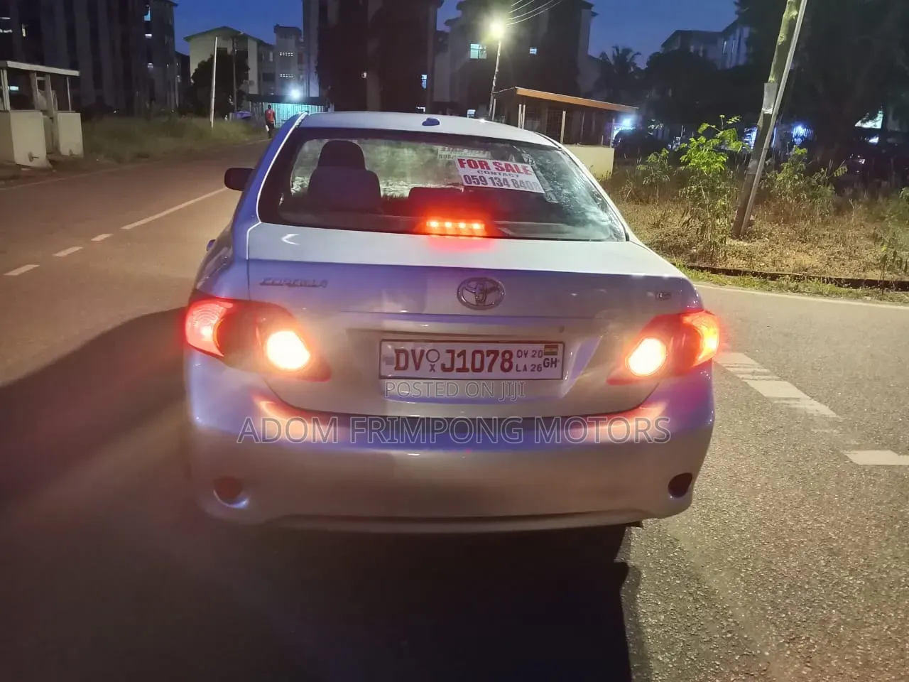 Toyota Corolla 2010 Silver