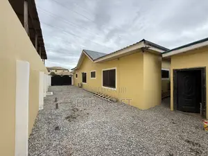 3bdrm House in Chrispo City Kasoa, Adade for sale