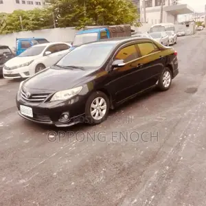 Toyota Corolla S 4dr Sedan (1.8L 4cyl 4A) 2013 Black