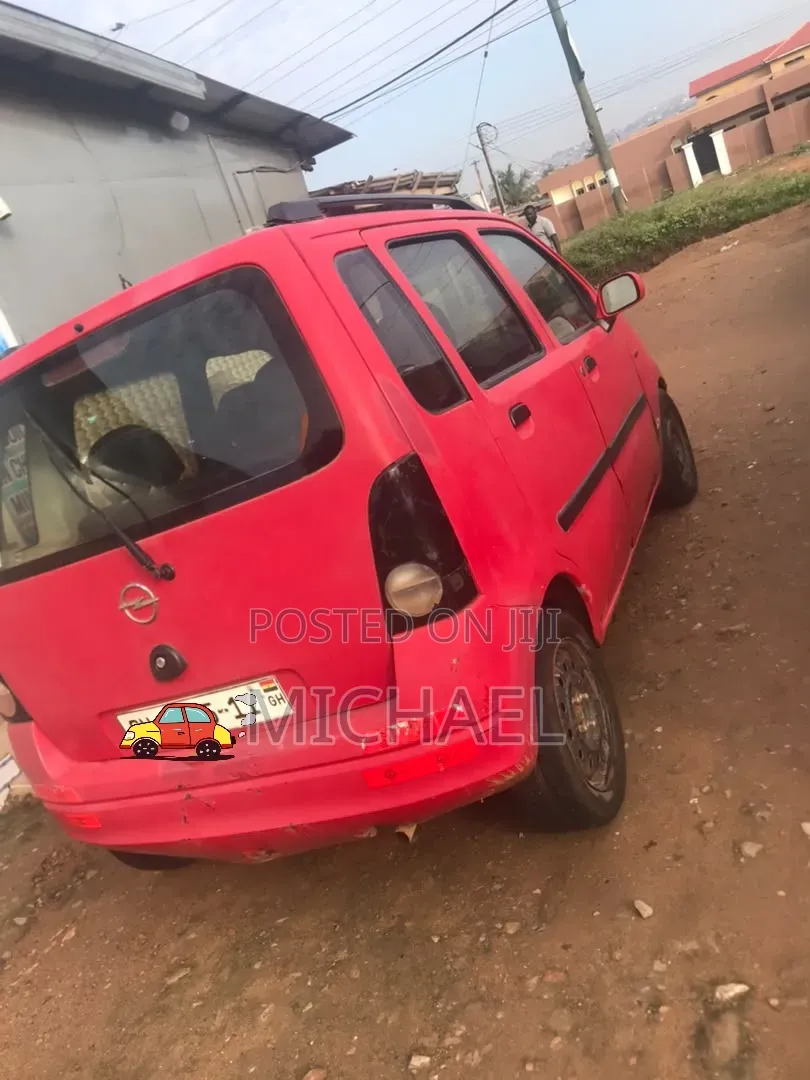 Opel Agila 2002 Red