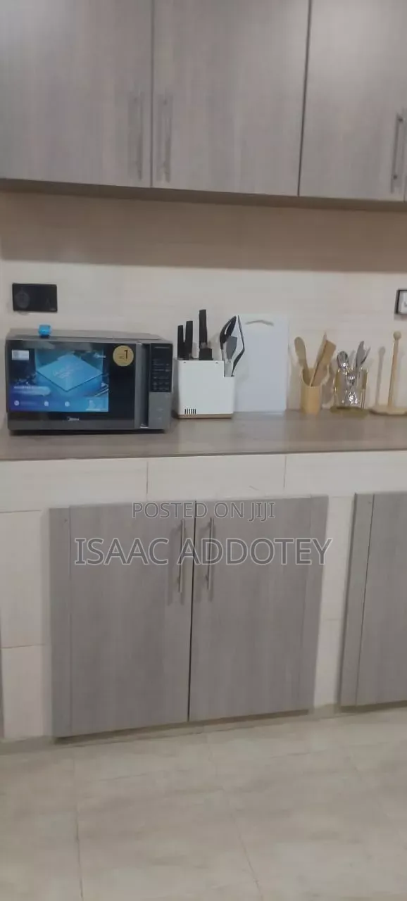 Furnished 2bdrm Apartment in Spintex Coastal, Baatsona Total for rent