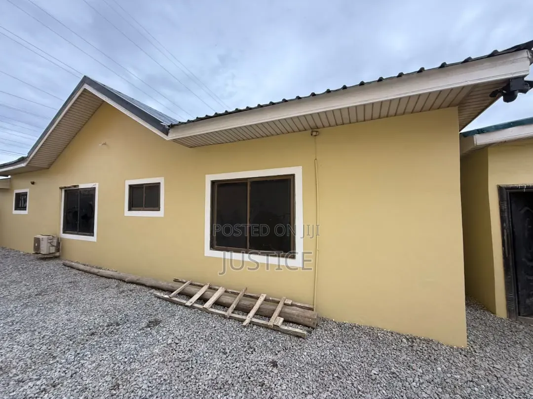 3bdrm House in Crispo City Kasoa, Adam Nana for sale