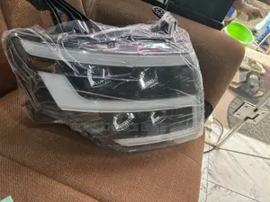 Headlight Pajaro 2009-2012-2015-2018-2020