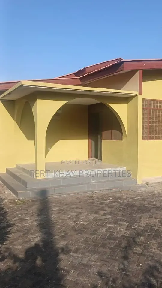 3bdrm House in Manet Extension for rent