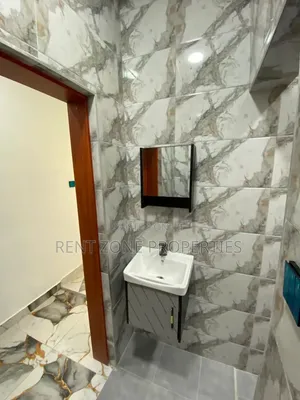 1bdrm Apartment in Olebu for rent