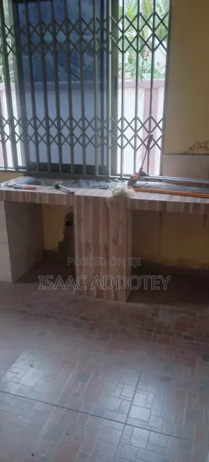 2bdrm Apartment in Spintex Marina Mall, Baatsona Total for rent