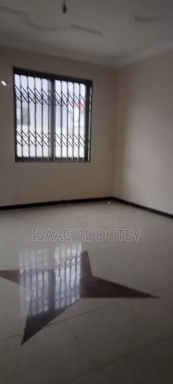 2bdrm Apartment in Spintex Marina Mall, Baatsona Total for rent
