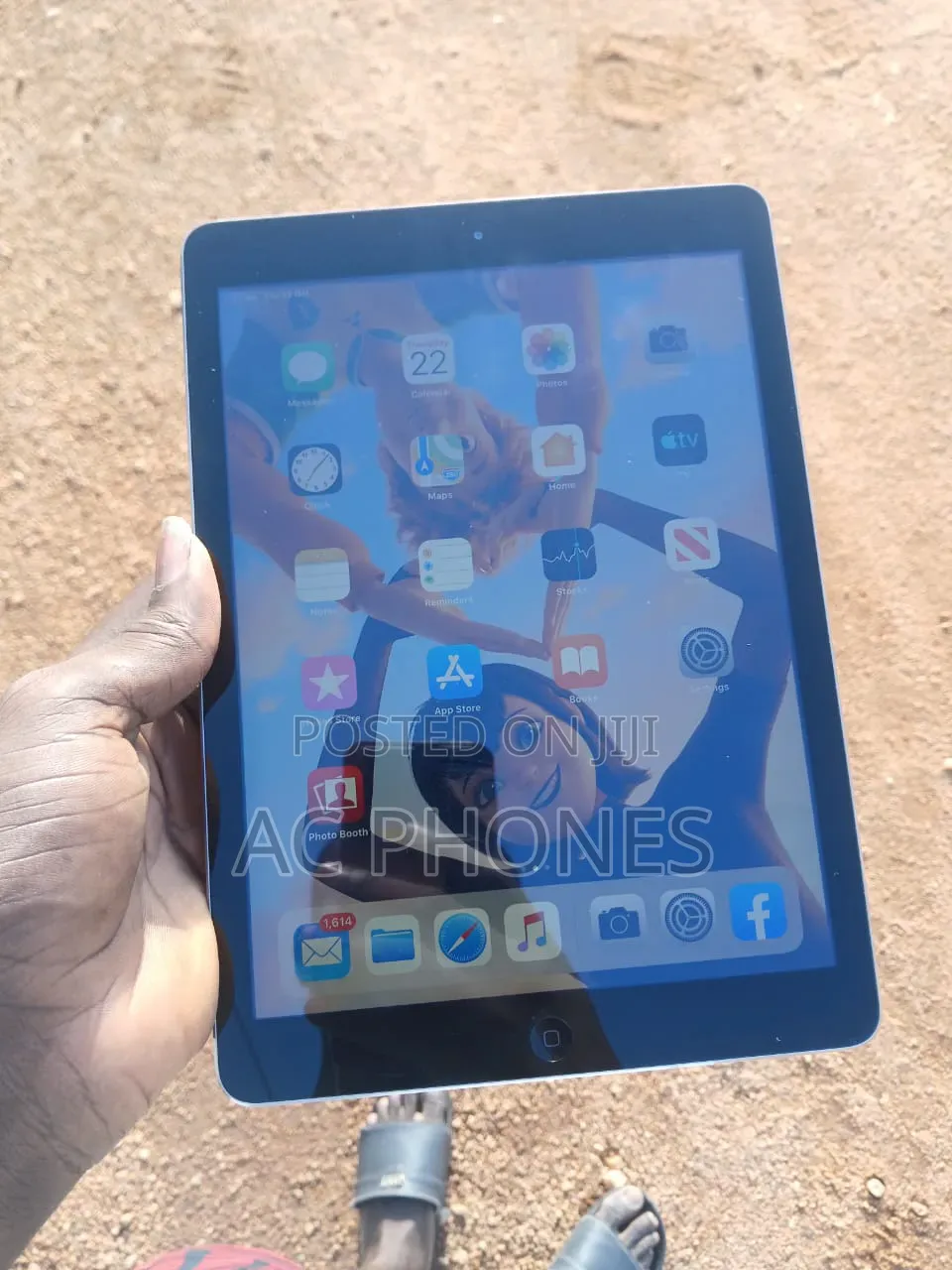 New Apple iPad Air (2013) 16 GB Silver