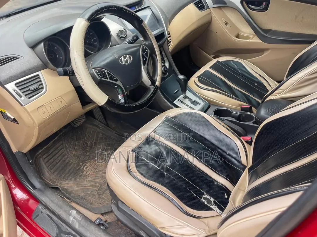 Hyundai Elantra 2013 Red