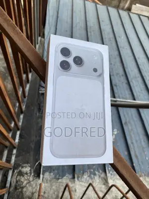 New Apple iPhone 17 Pro Max 1 TB Silver