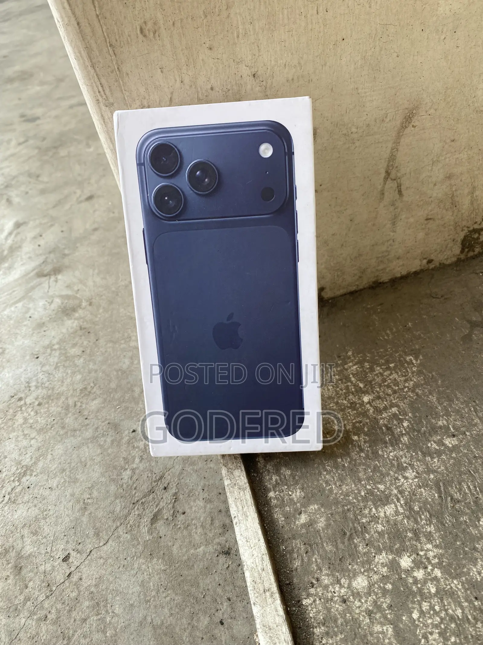 New Apple iPhone 17 Pro Max 1 TB Blue