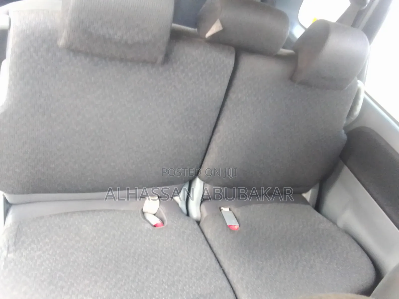 Toyota Sienta 2012 Gray
