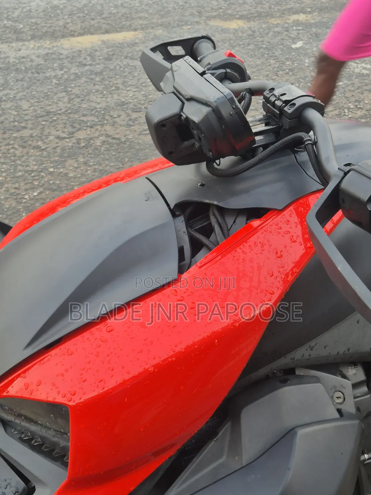 Can-Am 2022 Orange