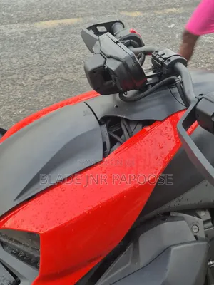 Can-Am 2022 Orange