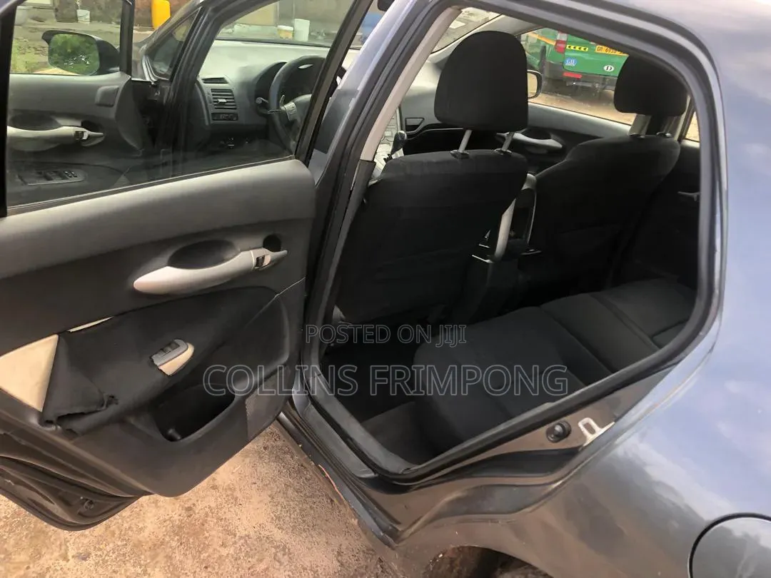 Toyota Auris 2007 Gray