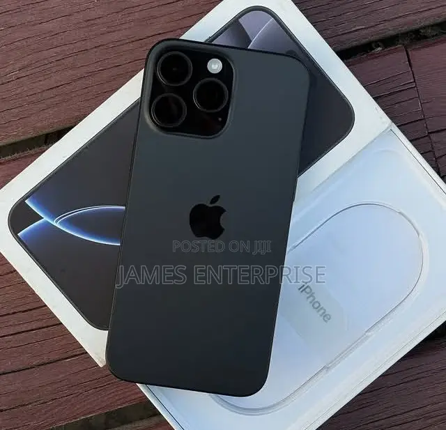 New Apple iPhone 16 Pro Max 1 TB Black