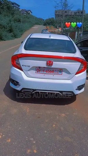 Honda Civic Touring Sedan 2018 White