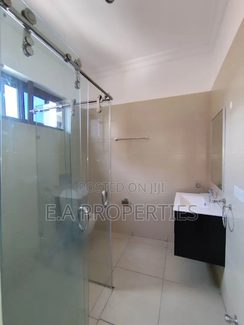 3bdrm House in E A Properties, American House for rent