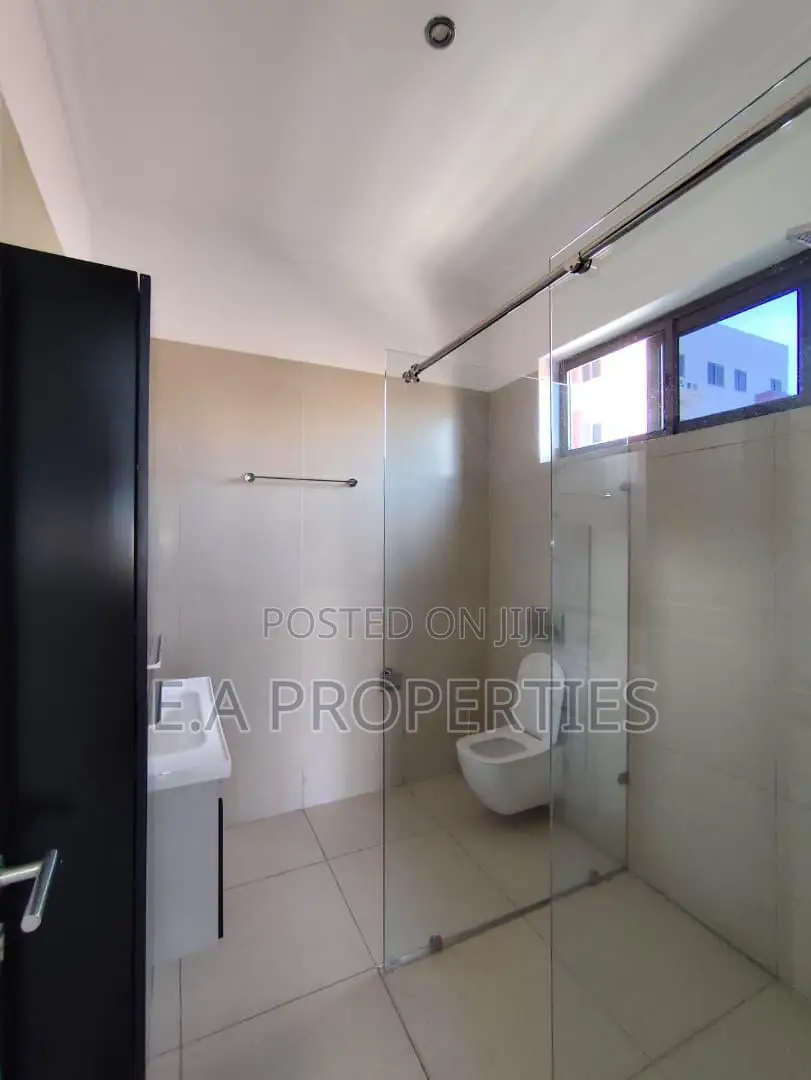 3bdrm House in E A Properties, American House for rent