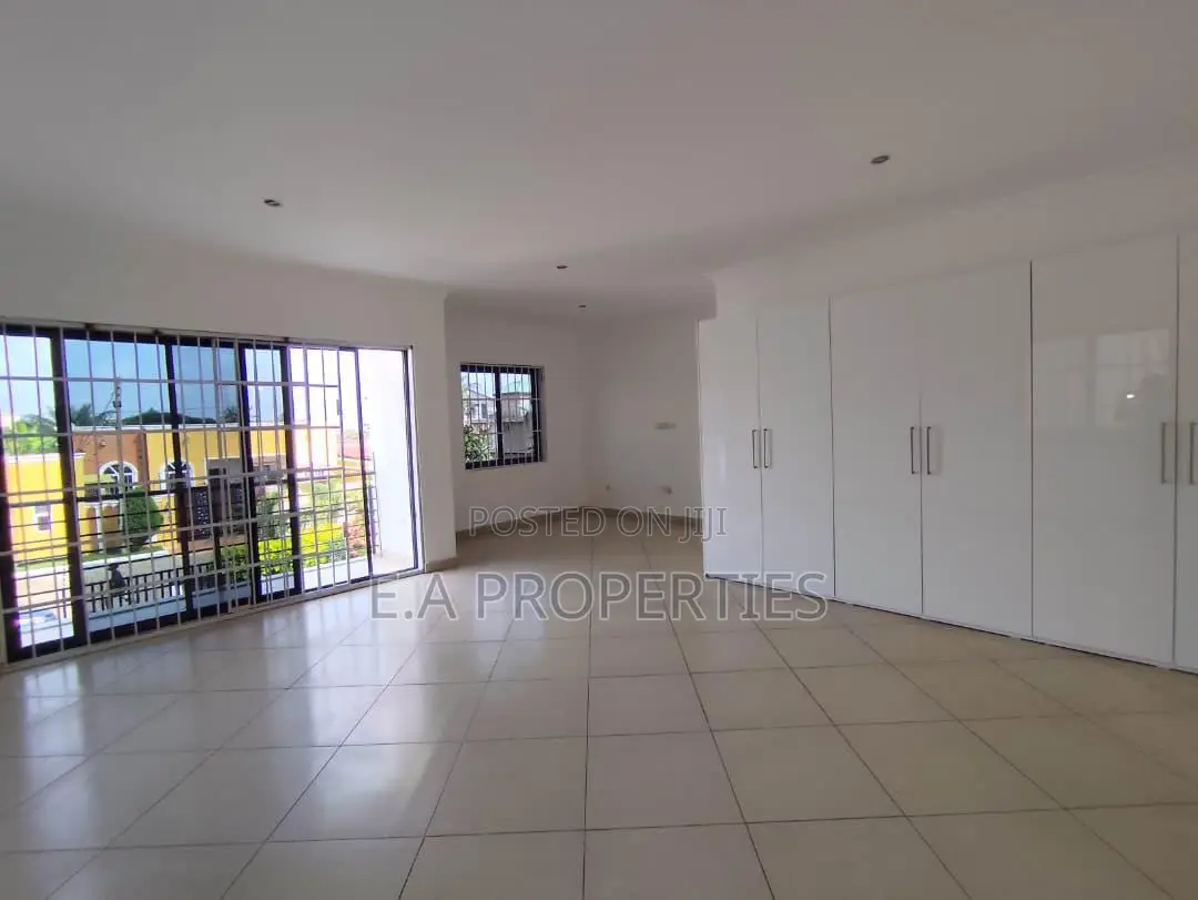 3bdrm House in E A Properties, American House for rent