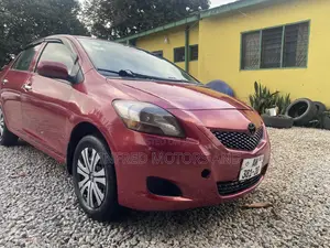 Toyota Yaris 1.5 2009 Red