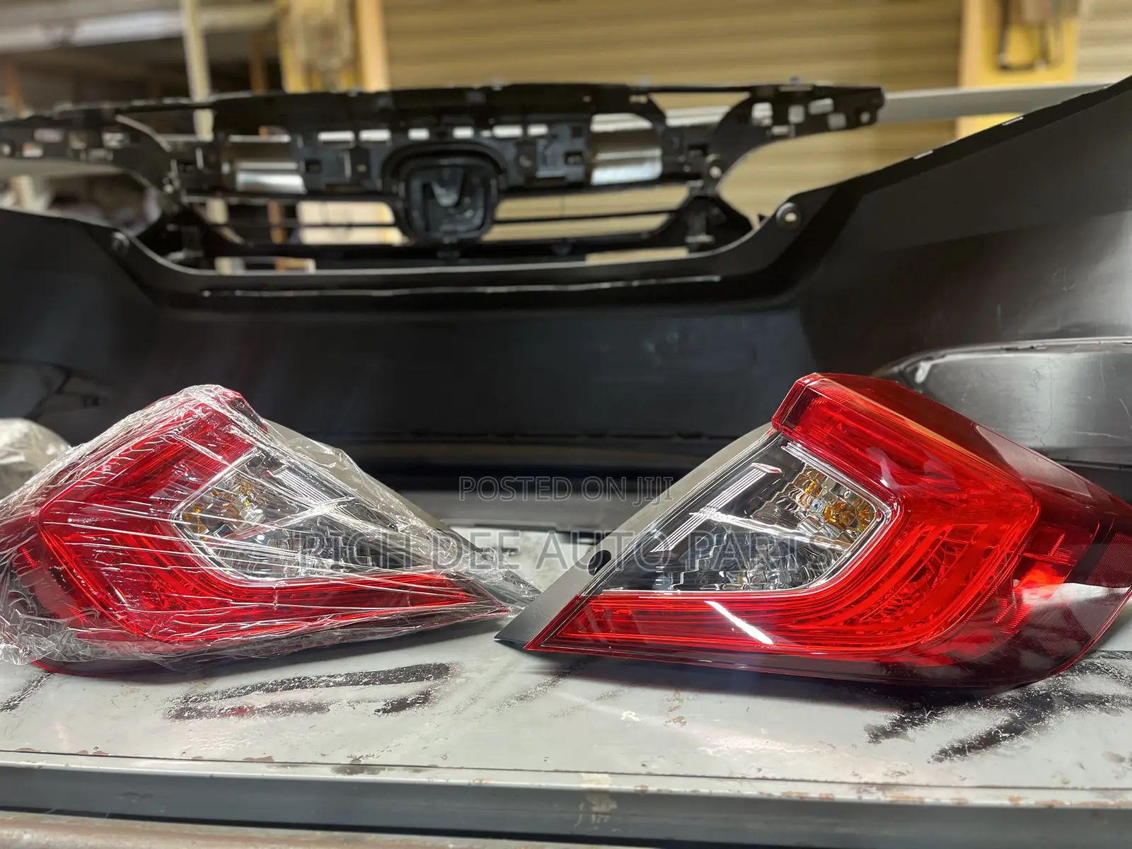 Honda Civic 2016-2020 Taillight 2016, 2017, 2018, 2019, 2020 Taillight