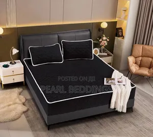Quality Beautiful Comfy Fluffy Waterproof Bed Cover With 2 Pillowcases