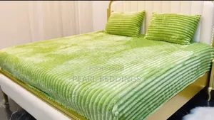 High Quality Super Comfy Cozy Flannel Fitted Sheet With 2 Pillowcases
