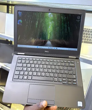 Laptop Dell Latitude E5270 8GB Intel Core i5 SSD 256GB