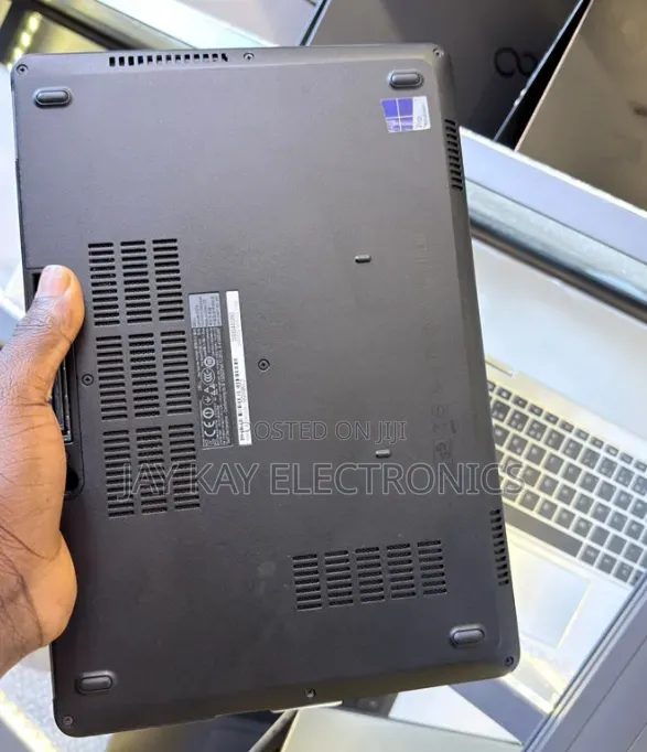 Laptop Dell Latitude E5270 8GB Intel Core i5 SSD 256GB