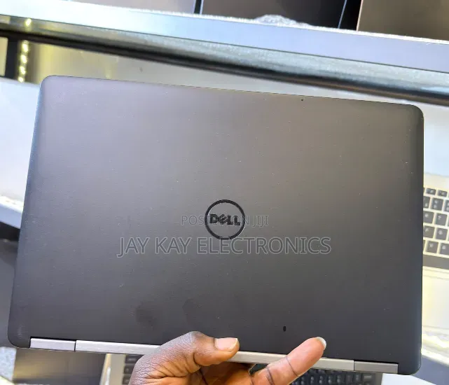 Laptop Dell Latitude E5270 8GB Intel Core i5 SSD 256GB