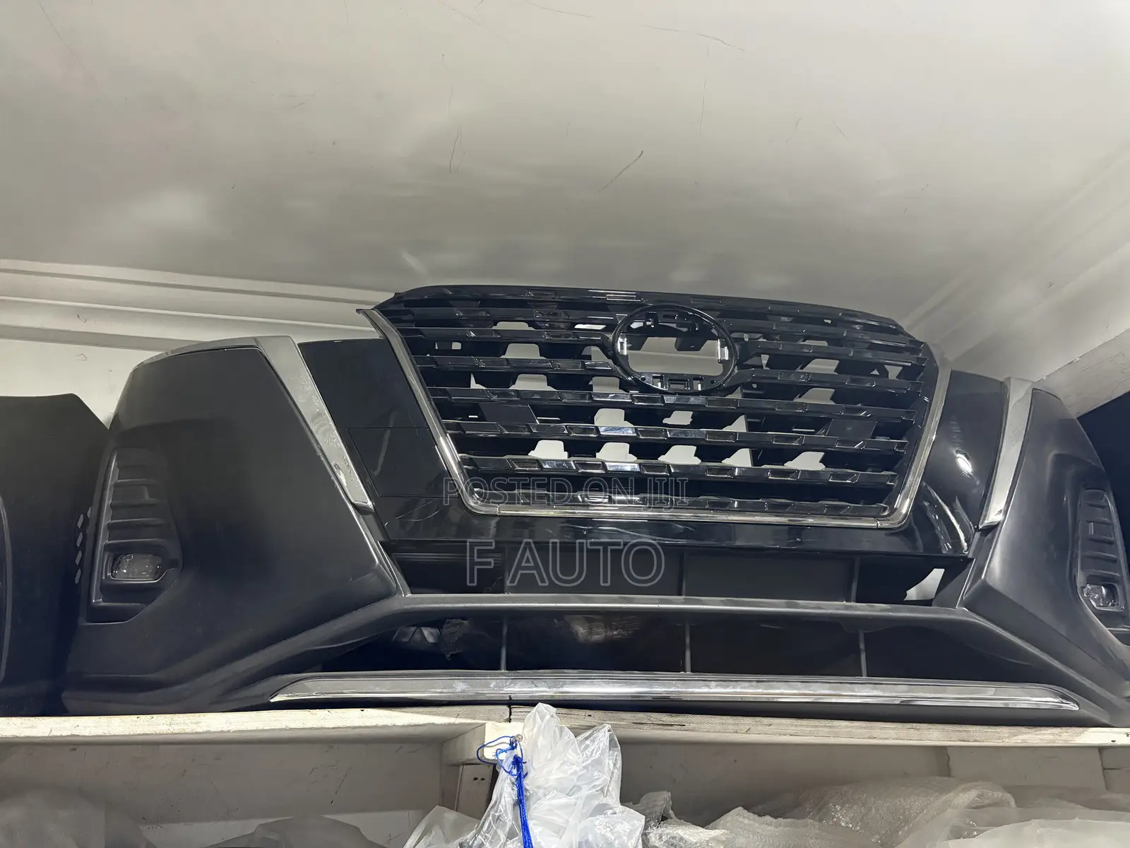 Nissan Kisks 2018,2019,2020,2022,2023 Front Bumper Complete