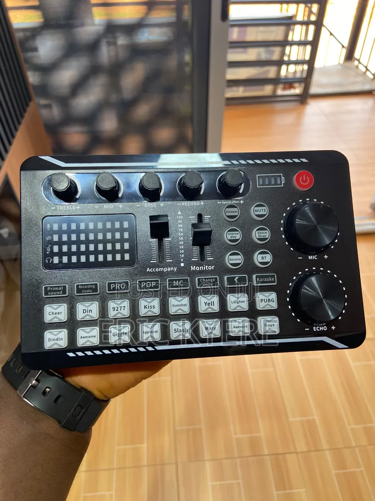 Professional Live Sound Card - Bluetooth, Voice Effects/Voice Changer