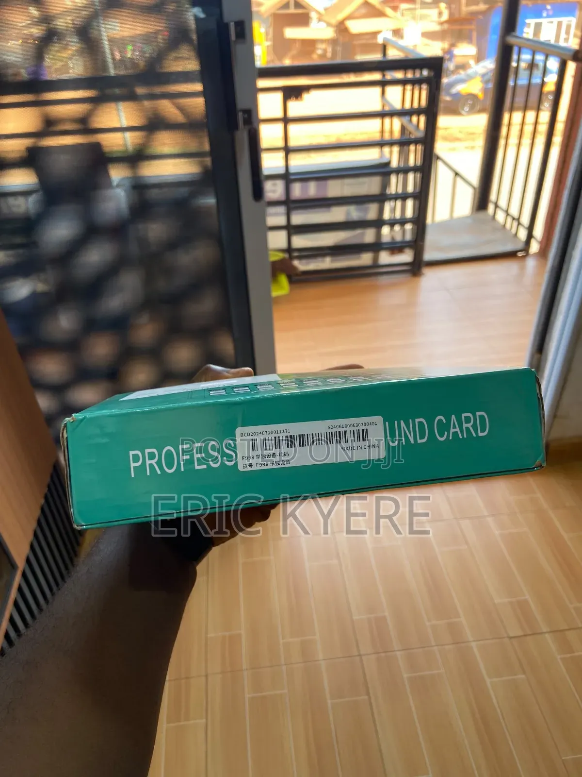 Professional Live Sound Card - Bluetooth, Voice Effects/Voice Changer