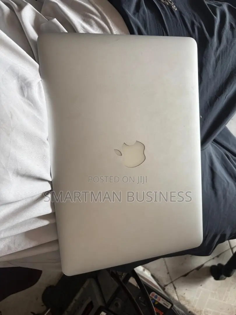 Laptop Apple MacBook Air 16GB Intel Core i5 eMMC 500GB