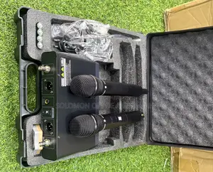 Shure GLXD100X Wireless Microphone System