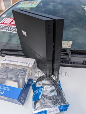 PS4 Standard 1TB With 13 GAMES (Jailbreak)