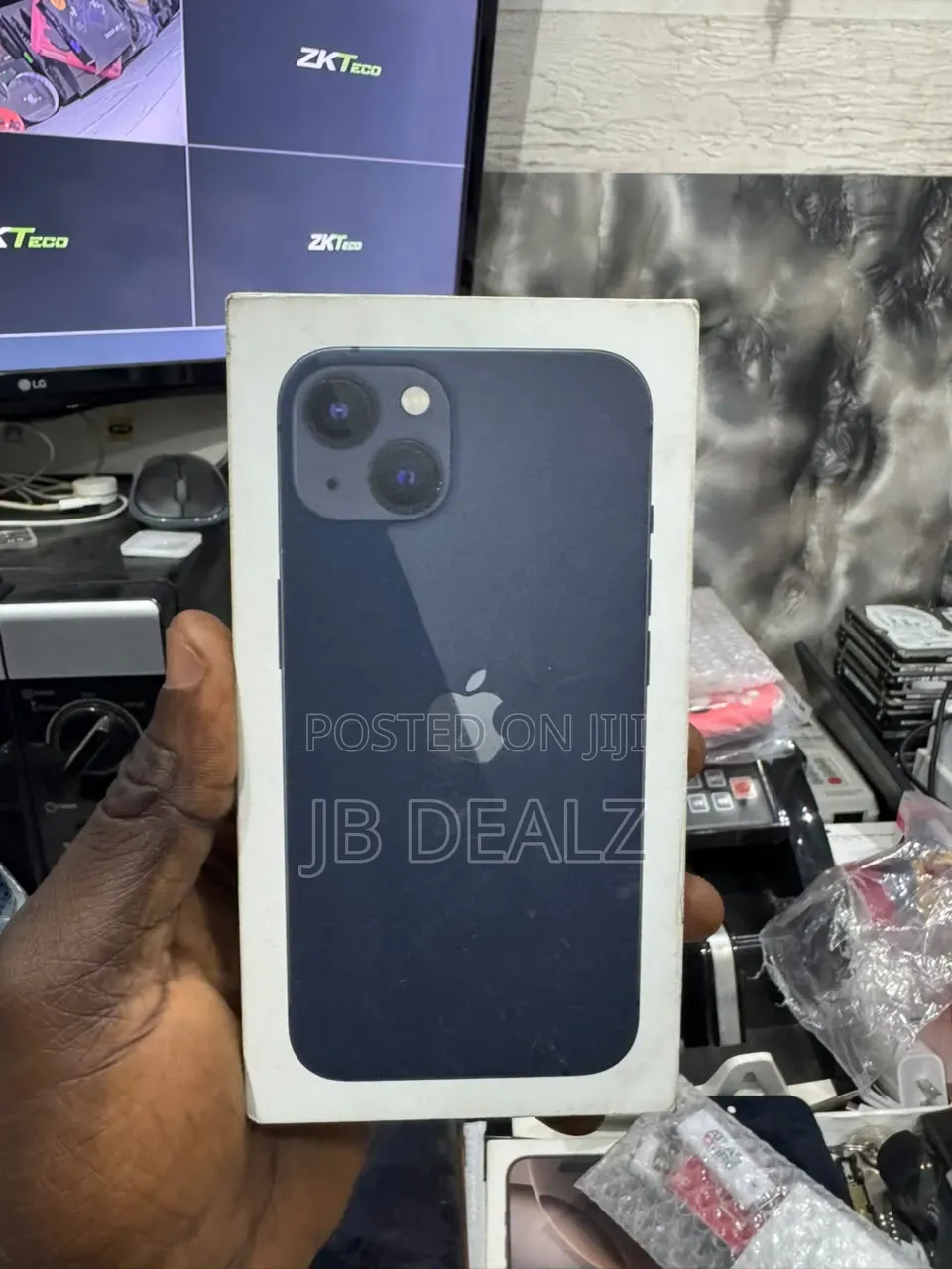 New Apple iPhone 13 128 GB