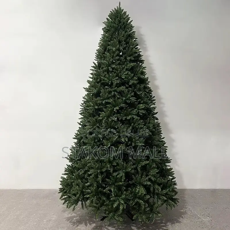 Christmas Tree - 10 Ft