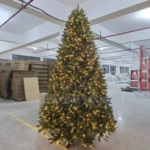 Christmas Tree - 10 Ft