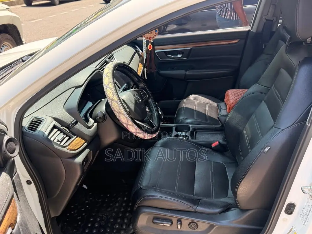 Honda CR-V Touring AWD 2019 Beige