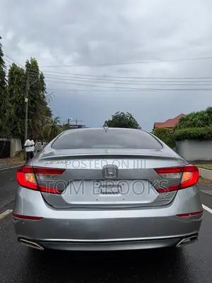 Honda Accord Touring 2.0T 2018 Silver