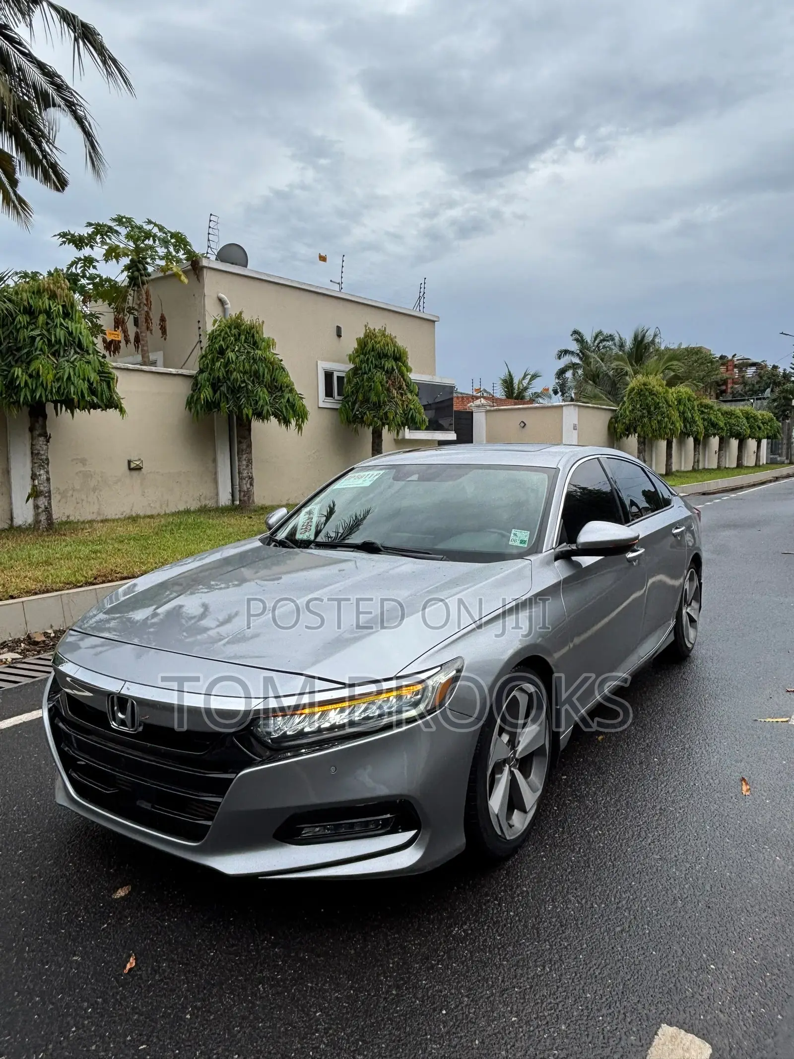 Honda Accord Touring 2.0T 2018 Silver