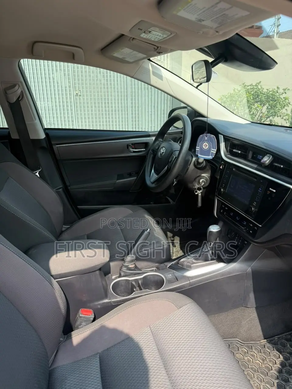Toyota Corolla LE 4dr Sedan (1.8L 4cyl CVT) 2017 Black
