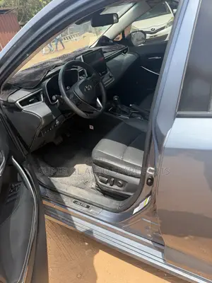 Toyota Corolla LE 2021 Gray