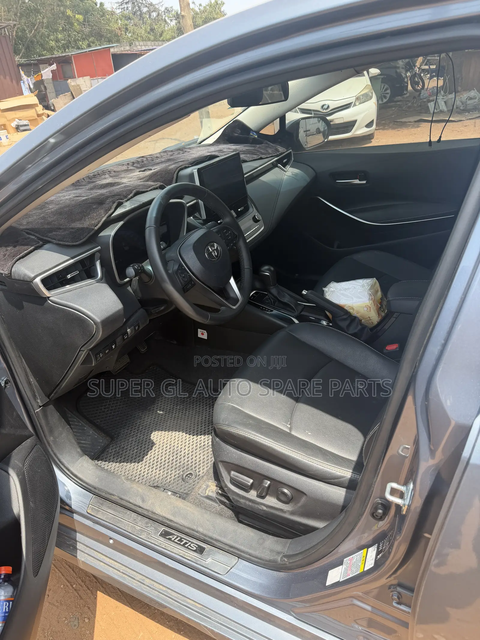 Toyota Corolla LE 2021 Gray