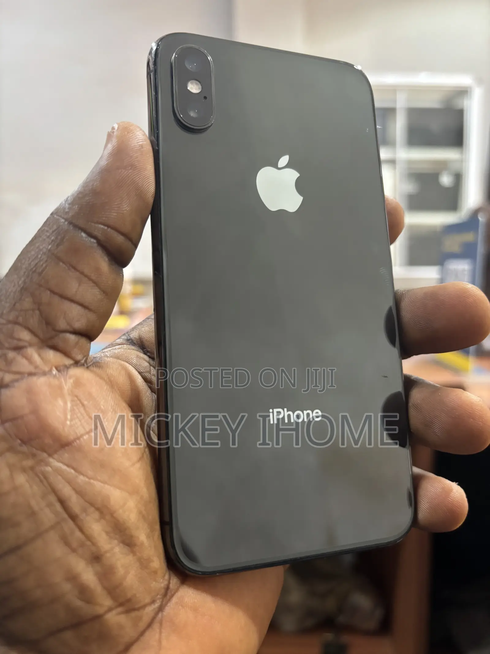 Apple iPhone XS 64 GB Black