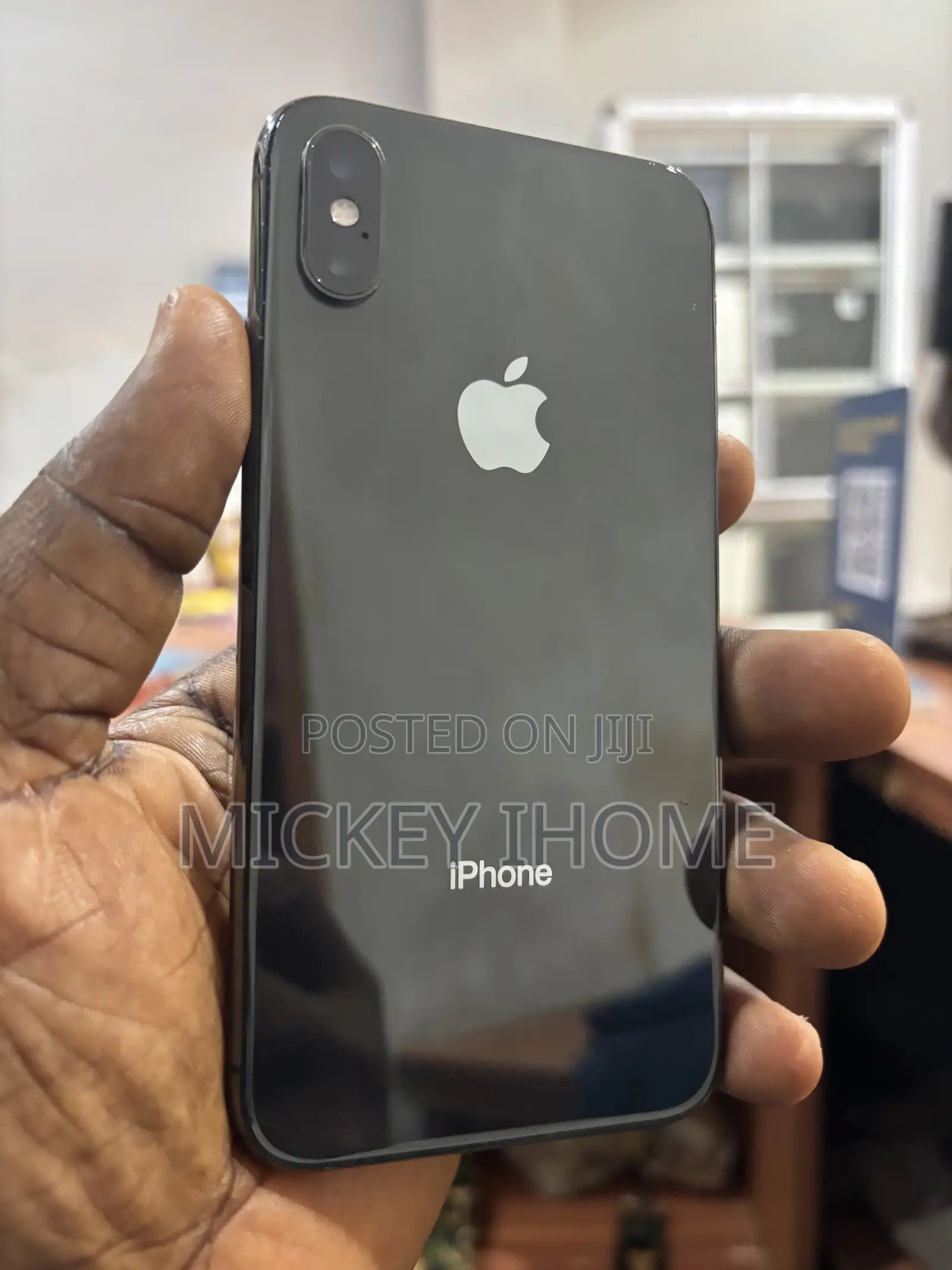 Apple iPhone XS 64 GB Black