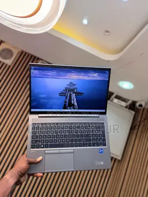 Laptop HP ZBook Firefly G8 16GB Intel Core i7 SSD 512GB