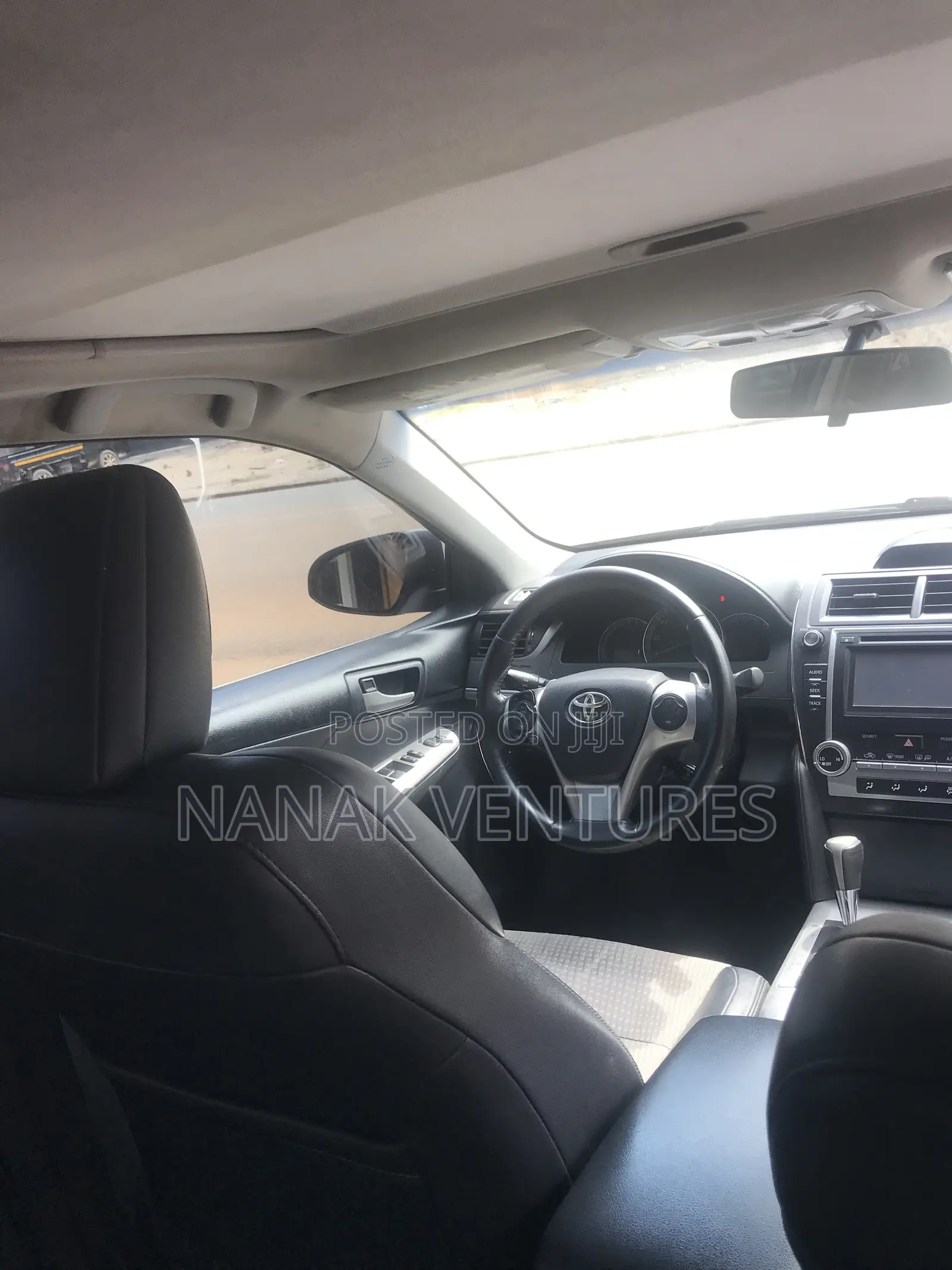 Toyota Camry SE Sport 4dr Sedan (2.5L 4cyl 6A) 2014 Silver